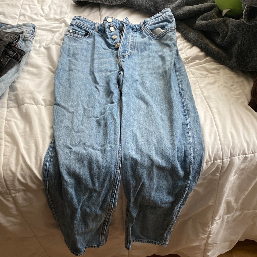 mom jeans size 4